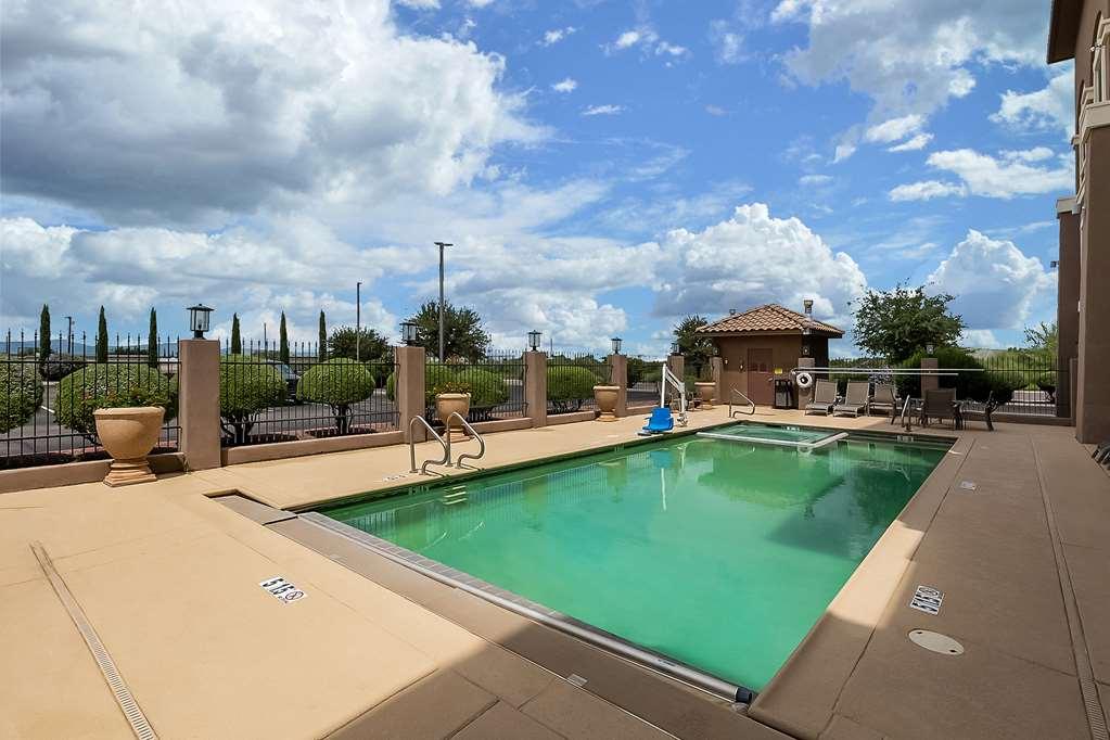Best Western Douglas Inn & Suites Konforlar fotoğraf