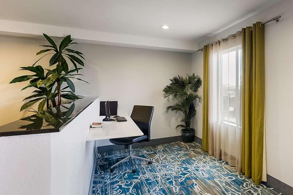 Best Western Douglas Inn & Suites Konforlar fotoğraf