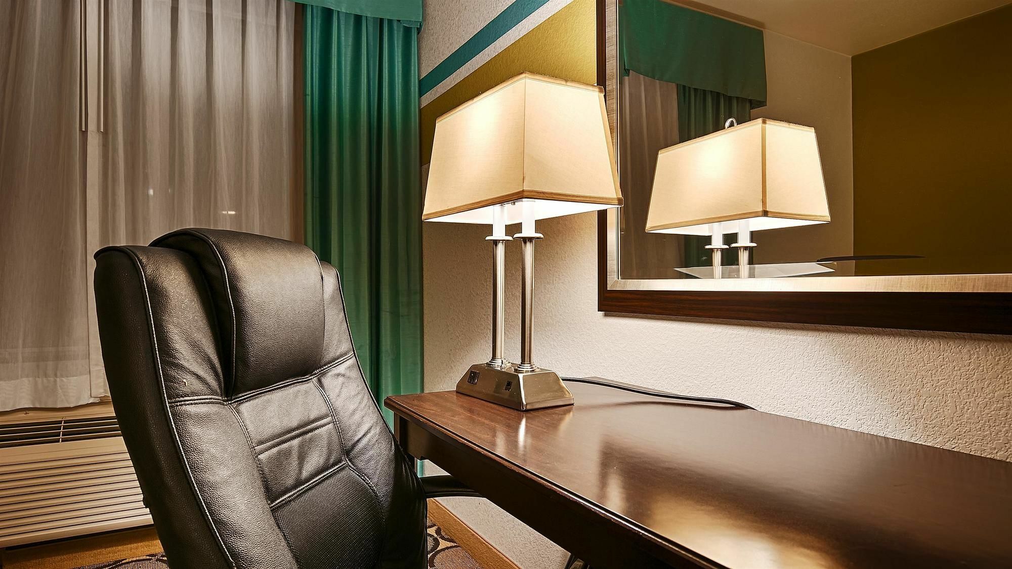 Best Western Douglas Inn & Suites Dış mekan fotoğraf